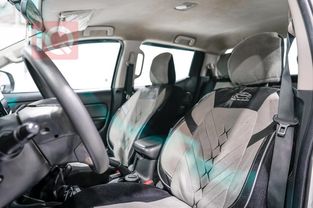 ميتسوبيشي L200